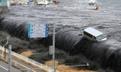7.4'lük deprem! 3 metrelik tsunami uyarısı yapıldı