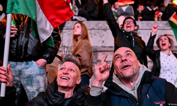 Macaristan'da 16 yıllık Orban dönemini bitirdi