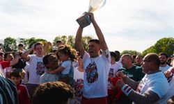 Belçika'da ilk kez bir Türk takımı şampiyon oldu