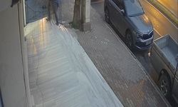 4 araca çarptı, hızını alamayıp markete daldı