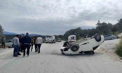 80 yaşındaki sürücü takla atan araçtan sağ çıktı