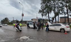 Dört araç bir birine girdi