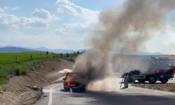 Ankara'da seyir halindeki araçta yangın çıktı