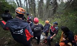 Antalya'da 80 metrelik uçuruma yuvarlanan adam yaralı olarak kurtarıldı