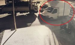 Antalya'da üzerinde anahtarı unutulan biber yüklü kamyonet terk edilmiş halde bulundu