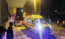 Araç içerisinde yanıcı madde alev aldı: 3 yaralı