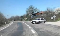 Bartın'da 2 otomobil kafa kafaya çarpıştı