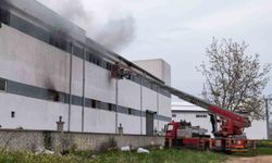 Bursa'da mobilya fabrikasında korkutan yangın