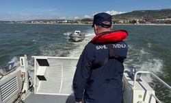 Çanakkale'de sürüklenen bottaki 3 kişi kurtarıldı