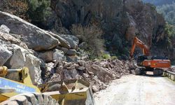 Faralya'da heyelan müdahalesi