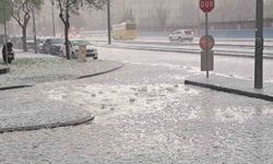 Gaziantep'te ceviz büyüklüğünde dolu yağdı