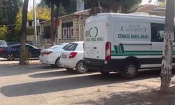 Gaziantep'te otomobil tıra arkadan çarptı: Baba-oğul hayatını kaybetti