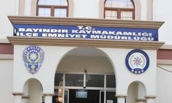 İzmir'de operasyona giden 3 polis bıçaklandı