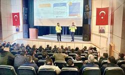 Jandarma trafik ekipleri rehberlik ve bilgilendirme çalışmalarını sürdürüyor