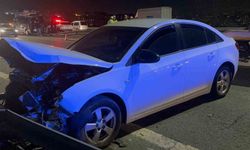 Kağıthane'de zincirleme kaza: Kopan bariyer minibüse böyle çarptı