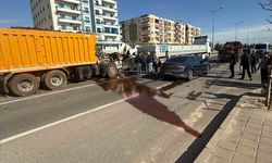 Mardin'de kamyon ile tır çarpıştı: 1 yaralı