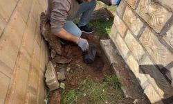 Mardin'de mezarlıkta toprağa gömülü eroin ele geçirildi