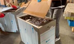 Metal kolilerden binlerce sentetik hap çıktı: 2 kişi tutuklandı