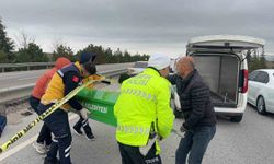 Refüje girip yan yatan araçta 1kişi öldü, 2 kişi yaralandı