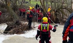 Şemdinli'de dereye düşen çocuğun cansız bedeni bulundu