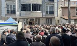 Trafik kazasında hayatını kaybeden kadın toprağa verildi