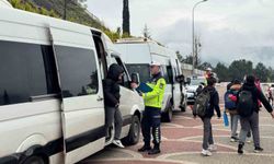 Üzerinde 'Okul Taşıtı' yazısı olmayan servis aracına 2 bin 719 TL ceza