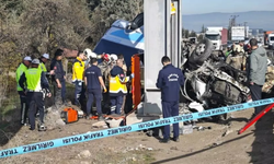 Katliam gibi kaza! Çok sayıda ölü ve yaralı var