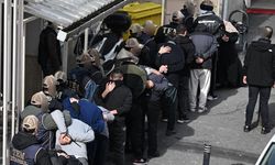 Polisle alay eden plaza çalışanlarına hapis talebi