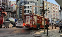 İstanbul'da inşaat sırasında yan binanın duvarı yıkıldı