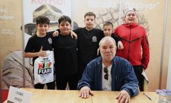 Osmangazi Standında Cezmi Ersöz’e Büyük İlgi