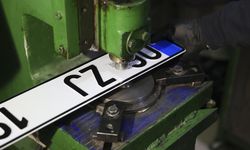 Standartlara aykırı basılan plakalar ücretsiz değiştirilecek