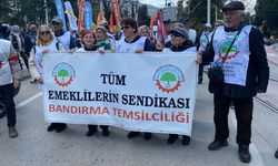Emekliler Bursa'da alanları doldurdu