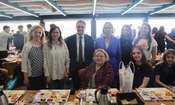 Bursa'da ‘Nesiller Buluşuyor' projesi Anneler Günü programıyla taçlandı