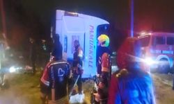 Balıkesir'de yolcu otobüsü devrildi: Çok sayıda ölü ve yaralı var