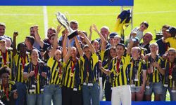 Şampiyon Fenerbahçe ArsaVev, kupasını kavuştu