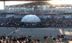 Kanye West konserine ünlü yağmuru