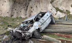 Adilcevaz'da otomobil uçuruma uçtu: 1 ölü