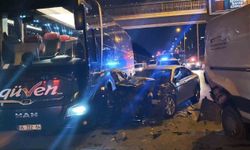 Ataşehir'de zincirleme kaza: Alkolü sürücü otobüse çarparak durabildi