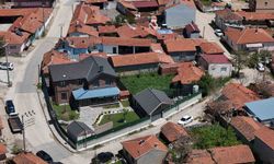Başkan yardımcısı oğlu şirket kurup köye villa yaptırmış!