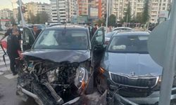 Elazığ'da zincirleme trafik kazası: 3 yaralı