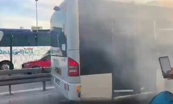 Metrobüste yangın çıktı seferler durdu!