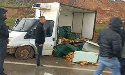 Ekmekler yola savruldu