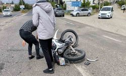 Mardin'de otomobil ile motosiklet çarpıştı: 1 yaralı