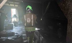 Samandağ'da iş yeri alevlere teslim oldu