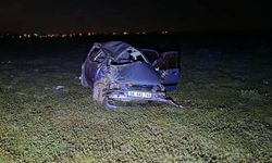 Takla atan otomobil sürücüsü yaralandı