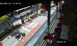 Yaya geçidinde devrilerek sürüklendi