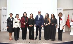 Üniversiteli genç kızlar BUİKAD'la yarınlara hazırlanıyor