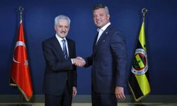 Fenerbahçe, Acıbadem'le sponsorluk anlaşması imzaladı: Sadettin Saran ile Mehmet Ali Aydınlar'dan açıklamalar geldi