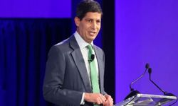 Trump'ın Fed adayı Kevin Warsh Senato'dan onay aldı