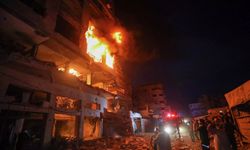 İsrail Gazze'yi vurmaya devam ediyor